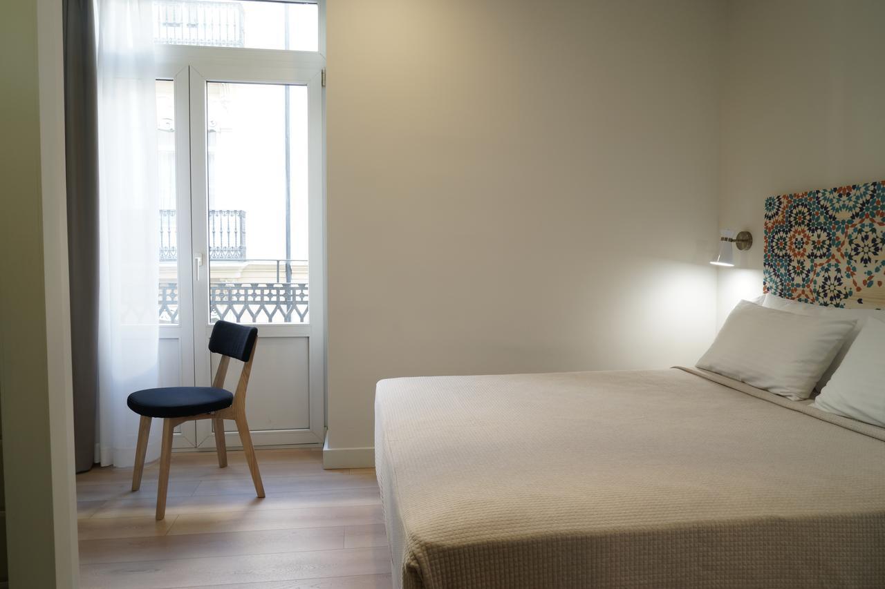 Md Design Hotel - Portal Del Real Valencia Bagian luar foto